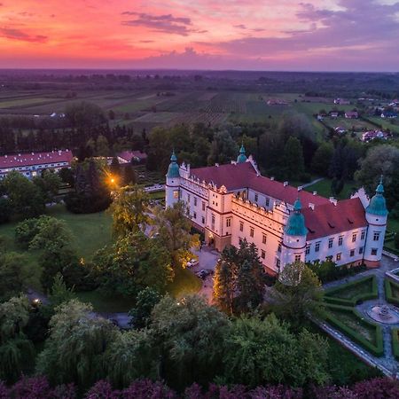 Zamek W Baranowie Sandomierskim บารานูฟซานโดมิเอสกี ภายนอก รูปภาพ