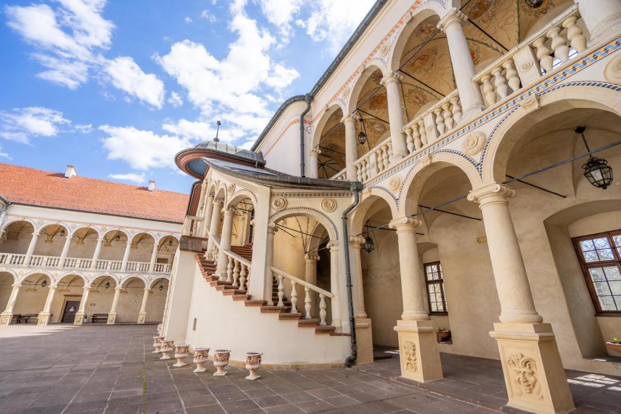 Zamek W Baranowie Sandomierskim บารานูฟซานโดมิเอสกี ภายนอก รูปภาพ